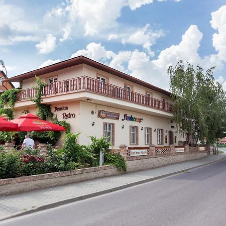 Hotel Retro Vrbovec Exterior foto